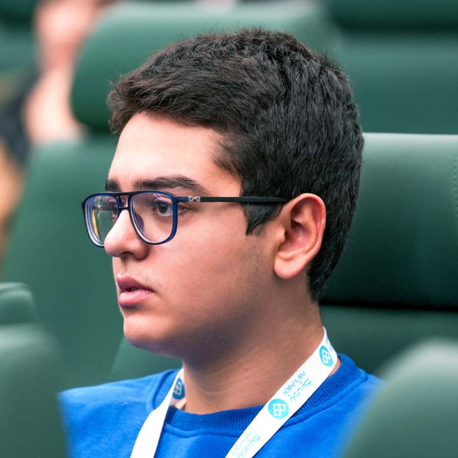 Taha Bakhtari